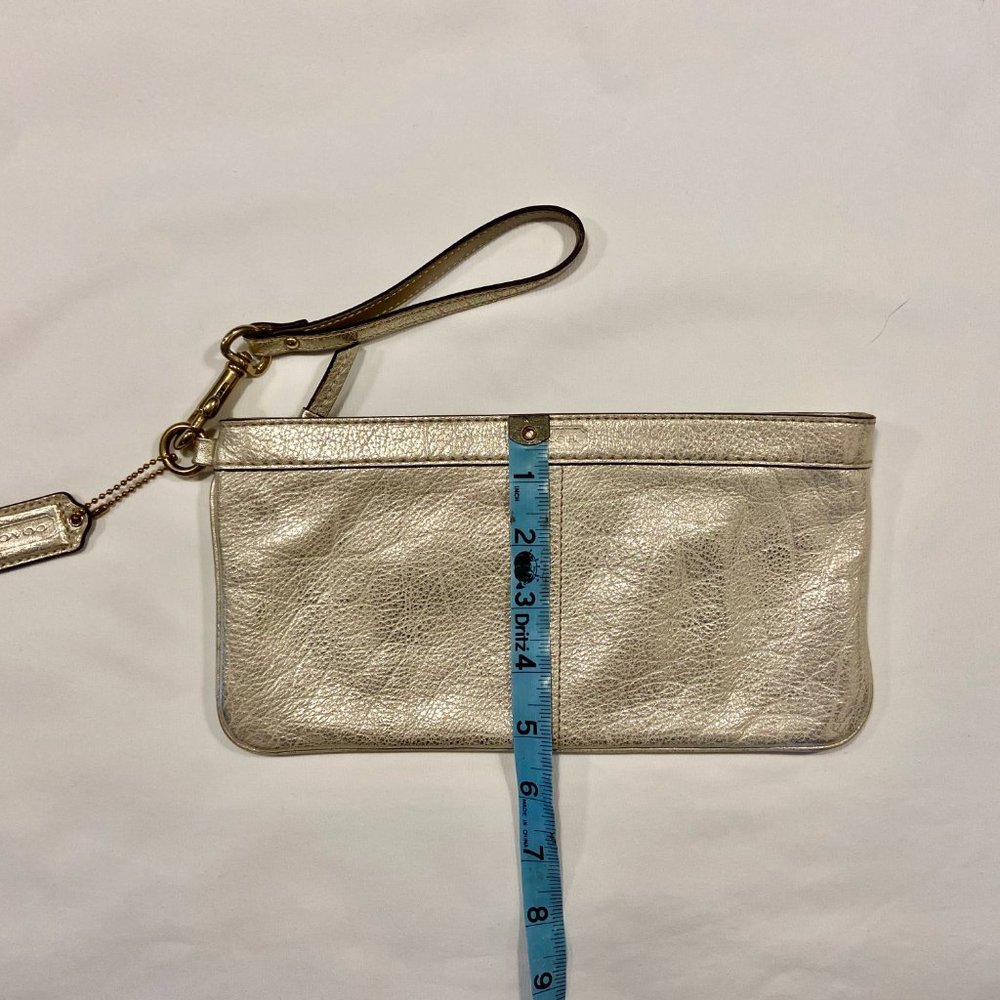 COACH Platinum Gold Metallic Large Leather Wristlet Clutch 13276 Evening Y2K NEW - Picture 11 of 16